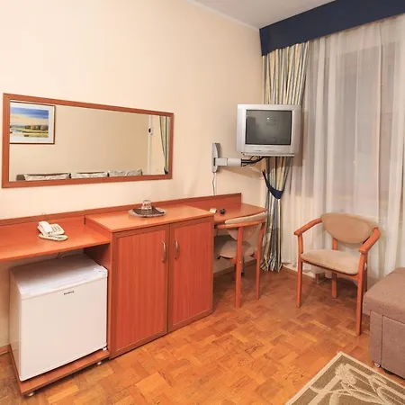 Zhayvir Hotel *